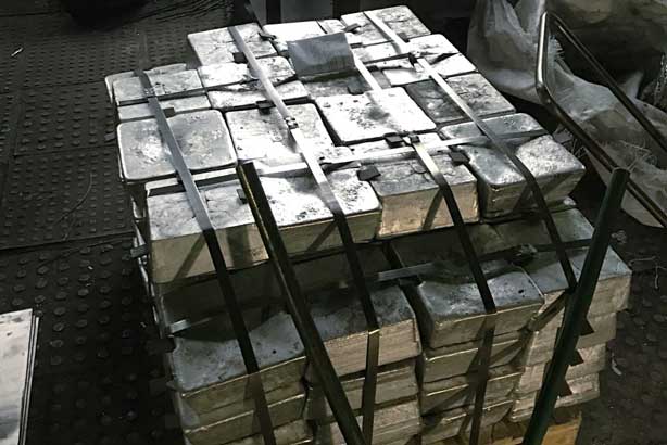 Протекторы для защиты от коррозии подводной части трубопроводов из цинкового сплава.JPG